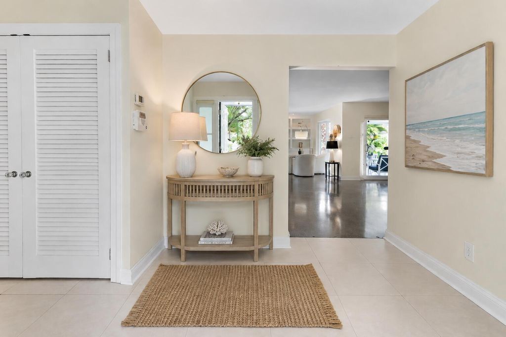 3240 Lakeview Drive, photo 5