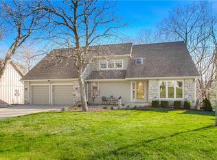 10837 Barton St, Overland Park, KS 66210