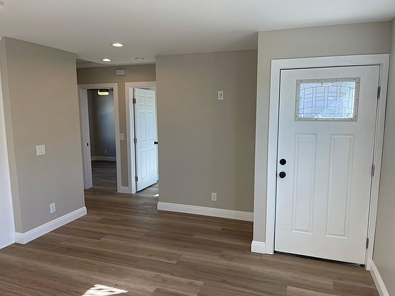 5th image of 261 Olive St