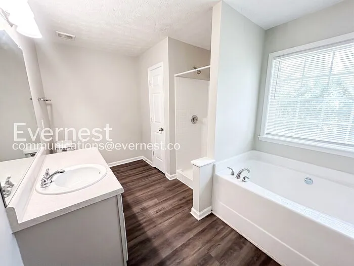 313 Silverthorne Cir — Photo 8