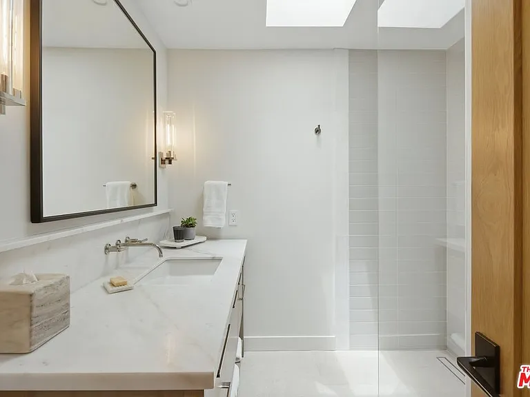 6326 Trancas Canyon Rd — Photo 23