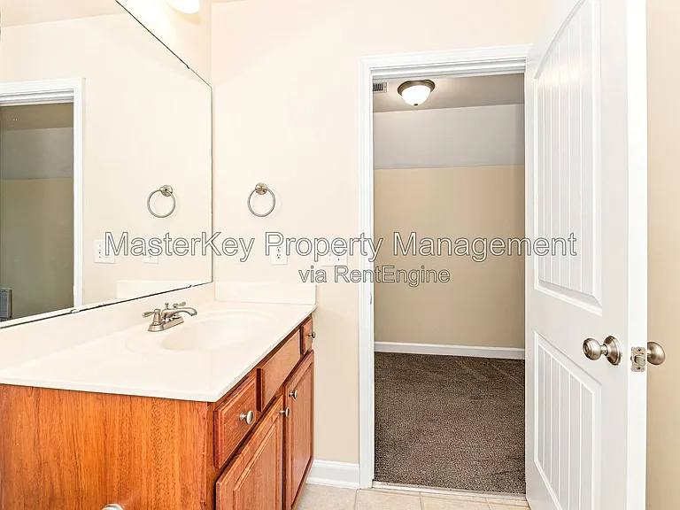 725 Keystone Park Dr — Photo 24