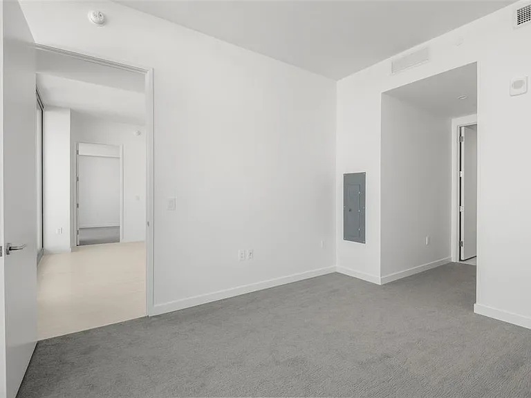 400 Central Ave #1709 — Photo 34