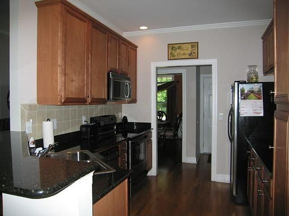 4th image of 130 Hunters Haven Dr