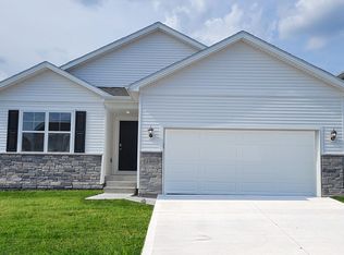 3 Verbena Ln SW, Cedar Rapids, IA 52404