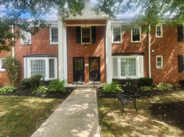 846 Thorn St APT 75, Sewickley, PA 15143