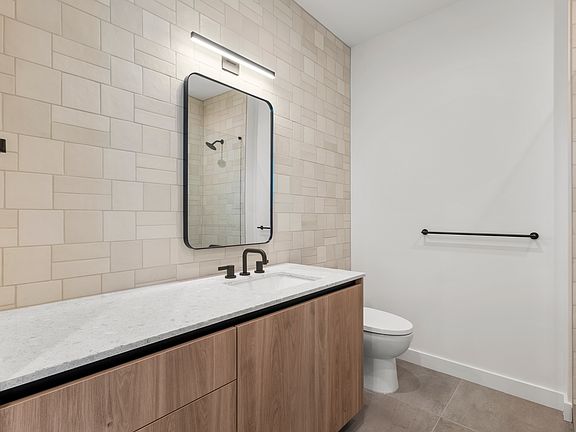 5th image of 84 East Ave #1202