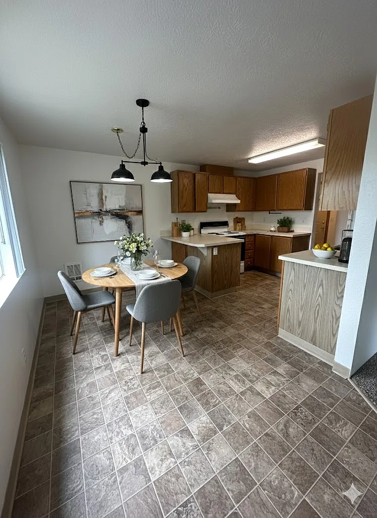 Alki Court Apartments — Photo 4