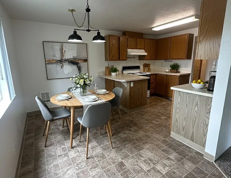 Alki Court Apartments — Photo 3
