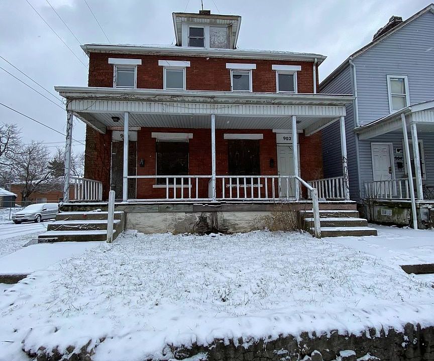 1st image of 900-902 Oakwood Ave