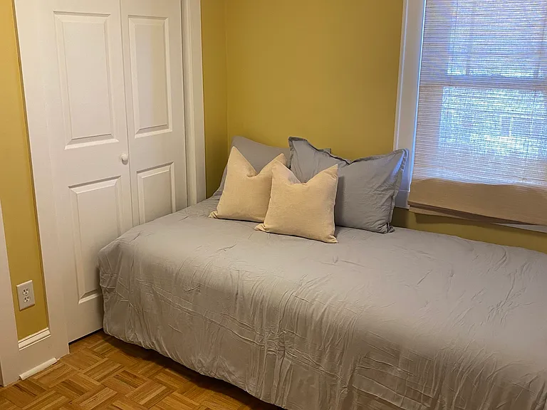 176 Forest St — Photo 7