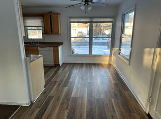 51 Sandstone Ln, Willingboro, NJ 08046