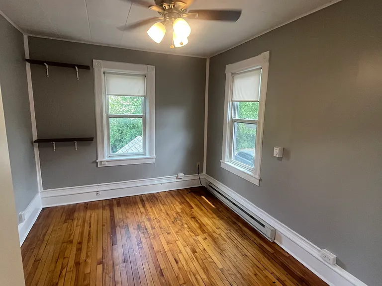 1435 Marshall St NE #3 — Photo 17