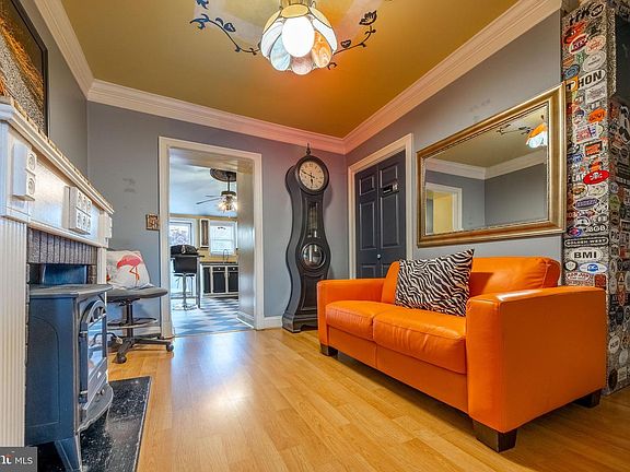 5th image of 3450 Keswick Rd