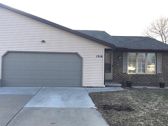 2nd image of 1316 S Crown Ct