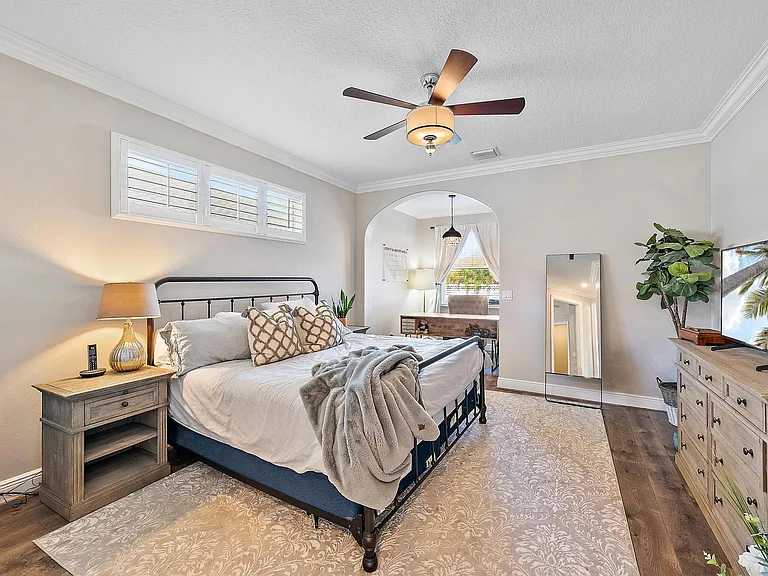 10352 SW Westlawn Blvd — Photo 5
