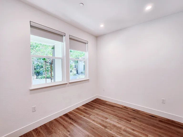 3032 Lamory Pl — Photo 16