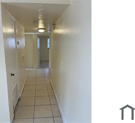 4 bed, 1498 sqft, $2,400 — Photo 3