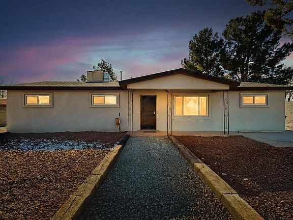 4th image of 3926 Barcelona Rd SW