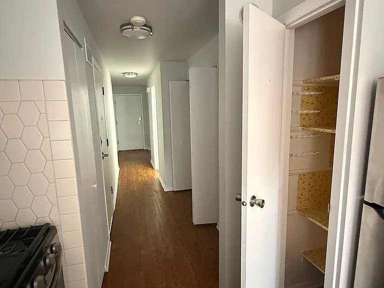 14723 Kilpatrick Ave — Photo 9