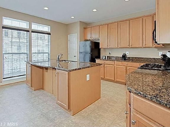 4th image of 2309 Potomac Club Pkwy #324