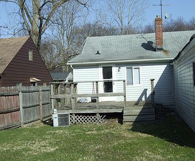 3rd image of 5668 Wellesley Ave