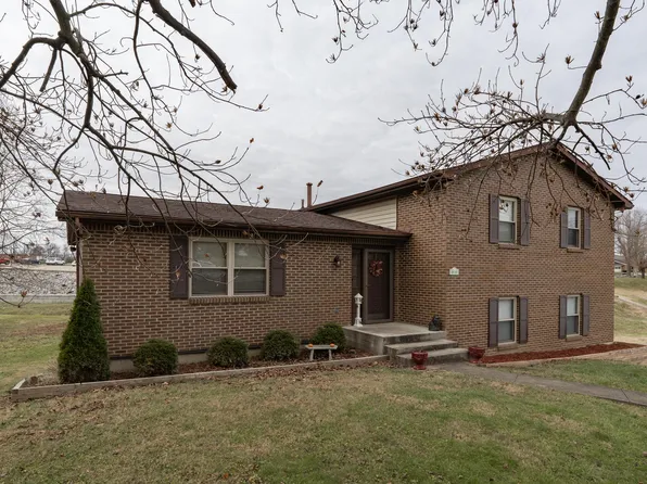 1113 Sycamore St, Falmouth, KY 41040