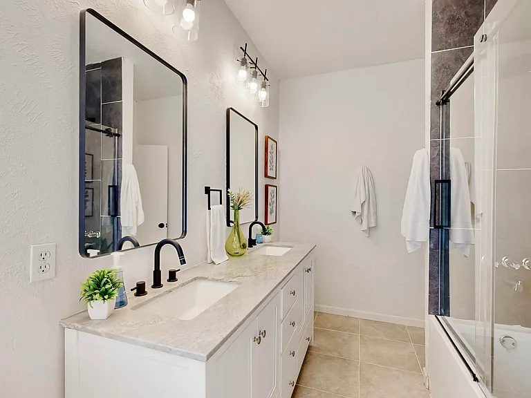 3965 Singleleaf Ln — Photo 7