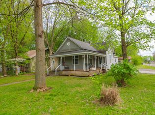 1746 W Olive St, Springfield, MO 65802