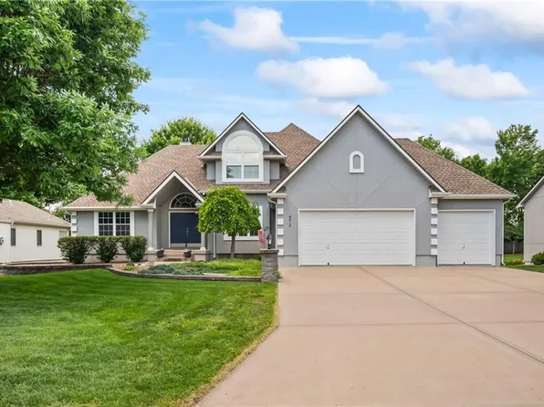 4212 NE Suwannee Dr, Lees Summit, MO 64064