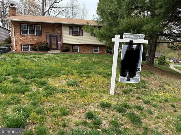 2394 Forecastle Ct, Woodbridge, VA 22192