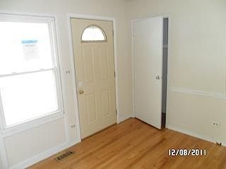 2nd image of 10117 W Lyndale Ave