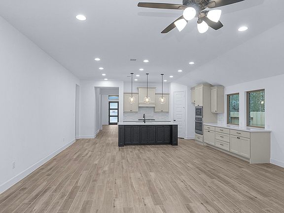 2nd image of 29792 Brushy Gables Dr