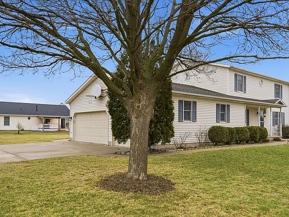 2nd image of 2 Knottingham Ct