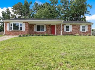 111 Thames Dr ROOM 1, Jacksonville, NC 28546
