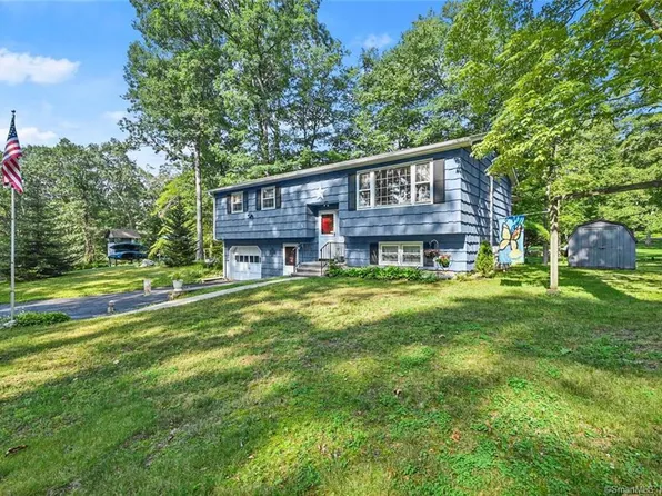 10 Old Bridge Road East, New Fairfield, CT 06812