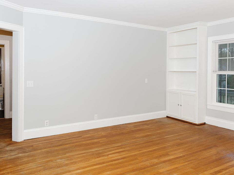 1104 Sycamore St, Murray, KY 42071 Zillow