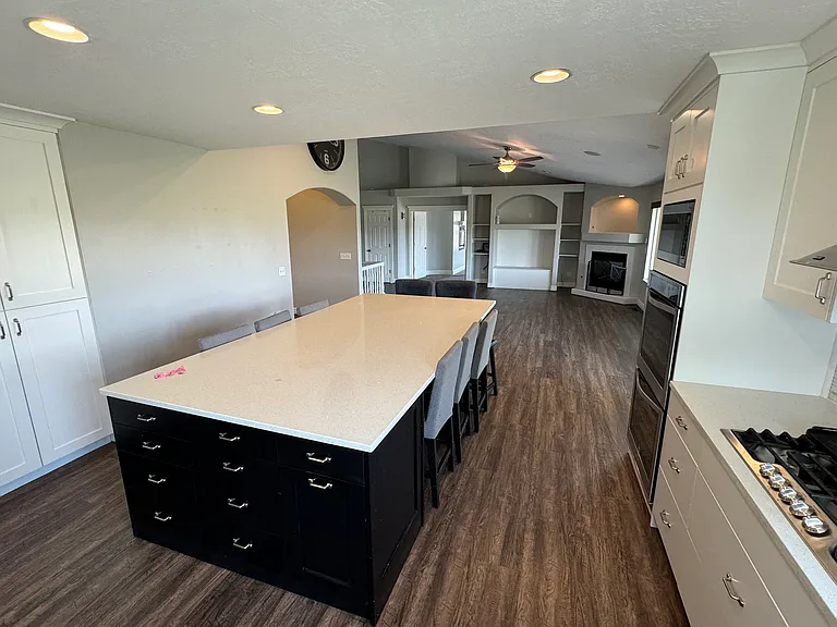 3473 W Inverness Dr — Photo 2