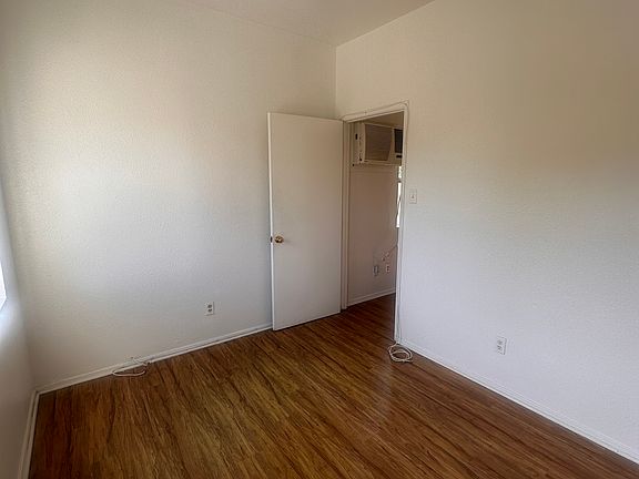 5th image of 821 N Vendome St APT 17
