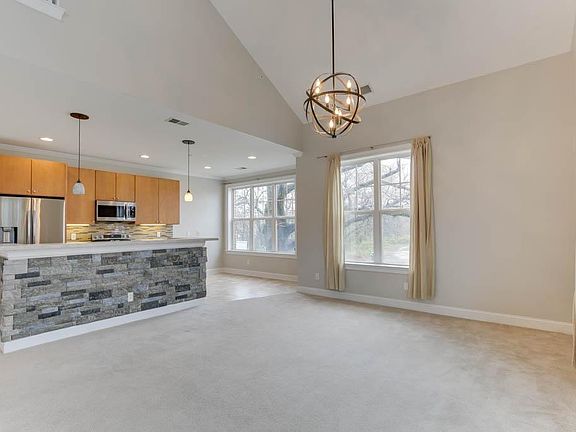 4th image of 7231 Newport Ave APT 204