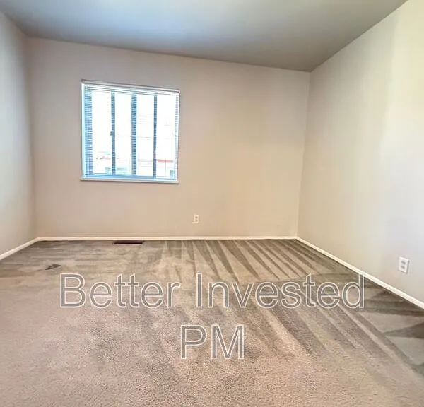 204 N Main St — Photo 21