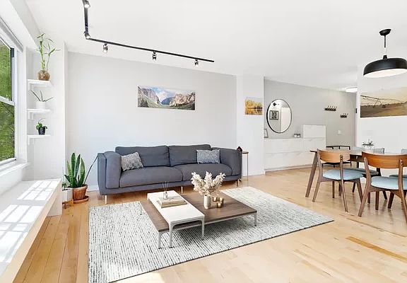 2nd image of 383 Grand St APT M304