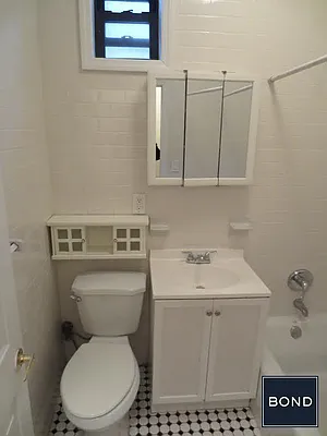 Rented by Bond New York | media 9