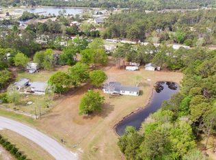 320 White Oak Dr, Newport, NC 28570
