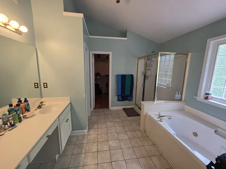 5 Spreading Oak Ct — Photo 22