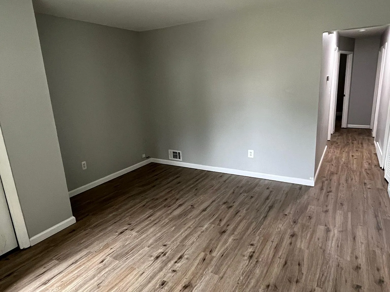 34998 Rosslyn St — Photo 3