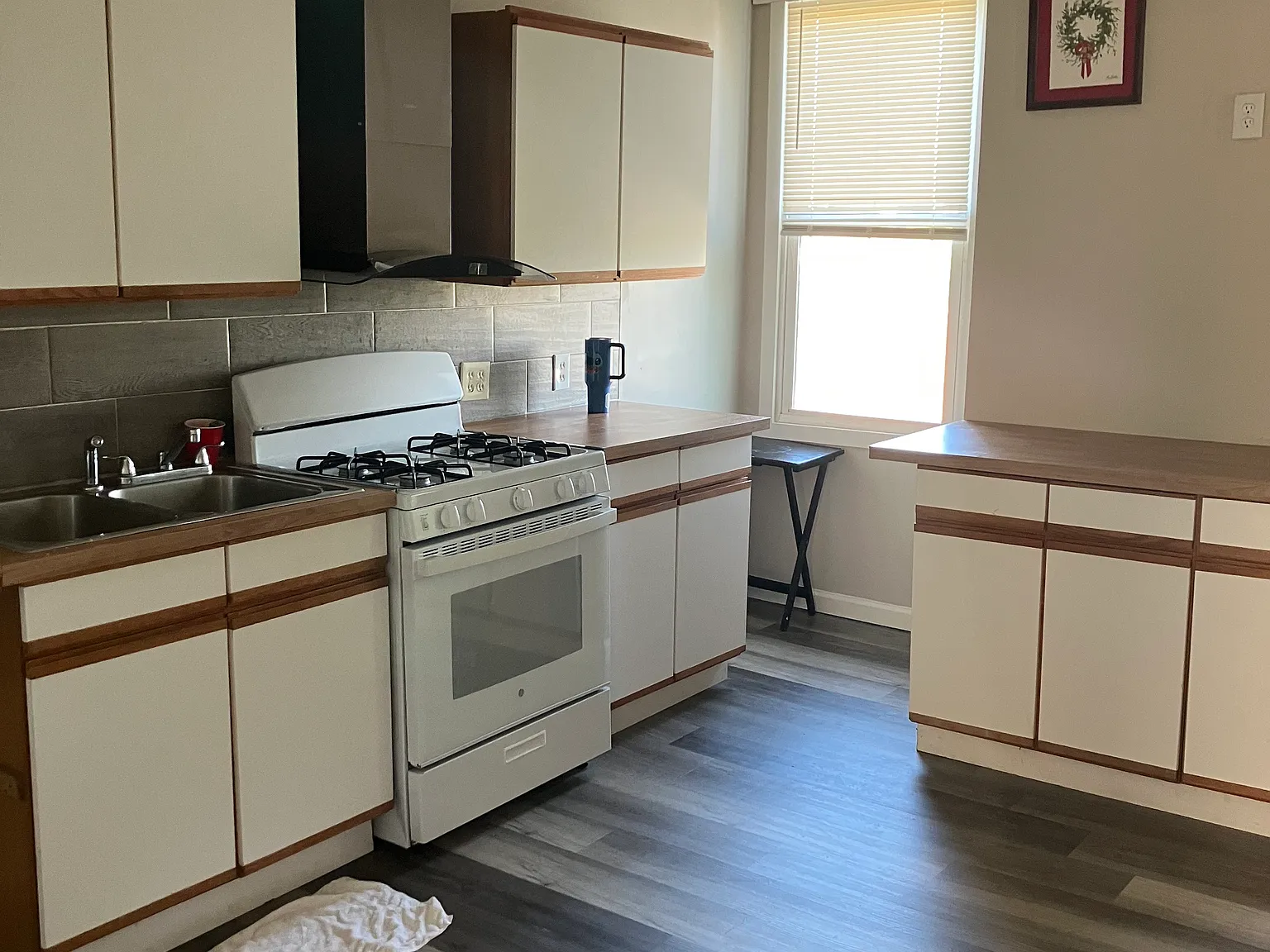 2 bed, 1.5 bath, 1216 sqft, $1,515 — Photo 4