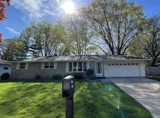 2197 Dorothy Ln, Green Bay, WI 54304