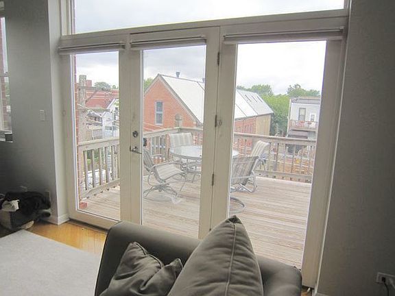 4th image of 3918 N Greenview Ave APT 3W