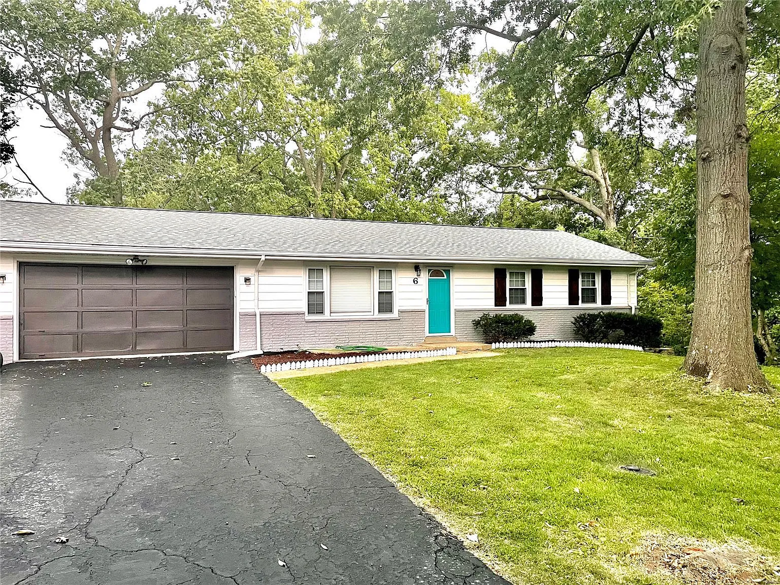 6 Bluebird Ln photo 1